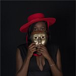 Diva au masque doré