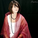 Fille en rouge
