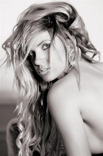lisa by bertrand Machet