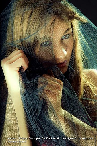 avec voile
