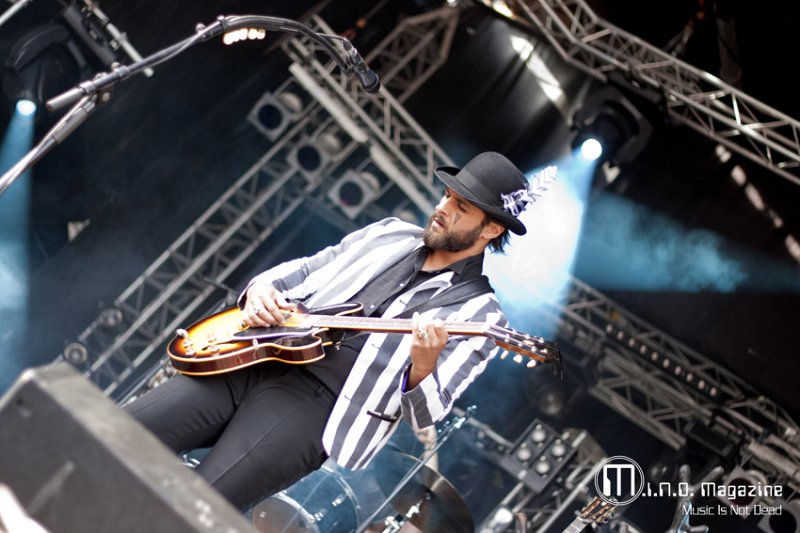 Yodelice live
