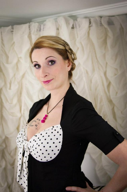 Pin up