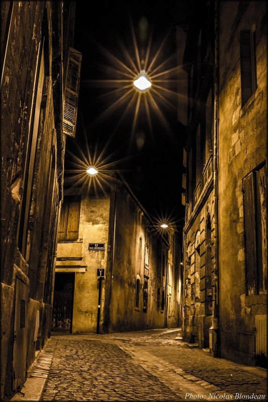 Rue Corcelles X la rue des trois chandeliers