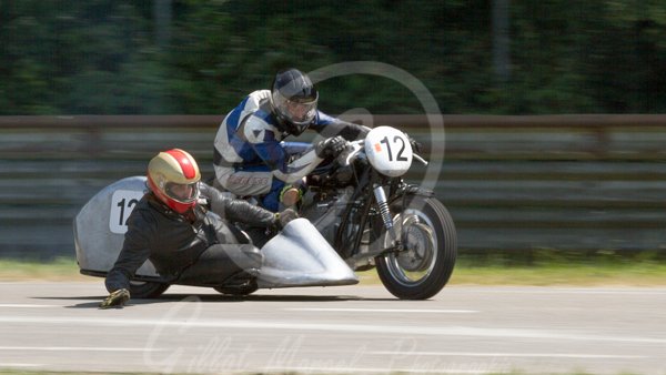 Le 20ème Classic Bikes 
Circuit de Chimay (Bel)