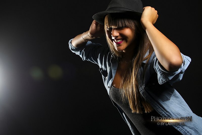 Fille au chapeau